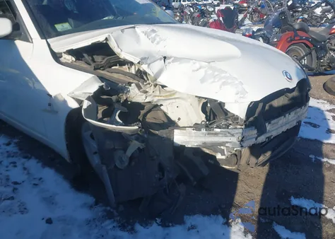 2008 BMW 528Xi z USA, uszkodzony, nr VIN WBANV13538CZ52938